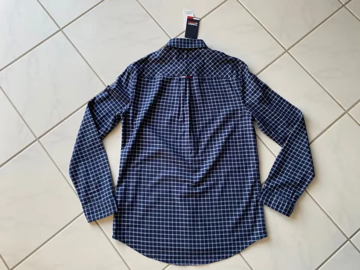 Chemise Tommy Hilfiger neuve - Taille S Regular Fit - photo numéro 2