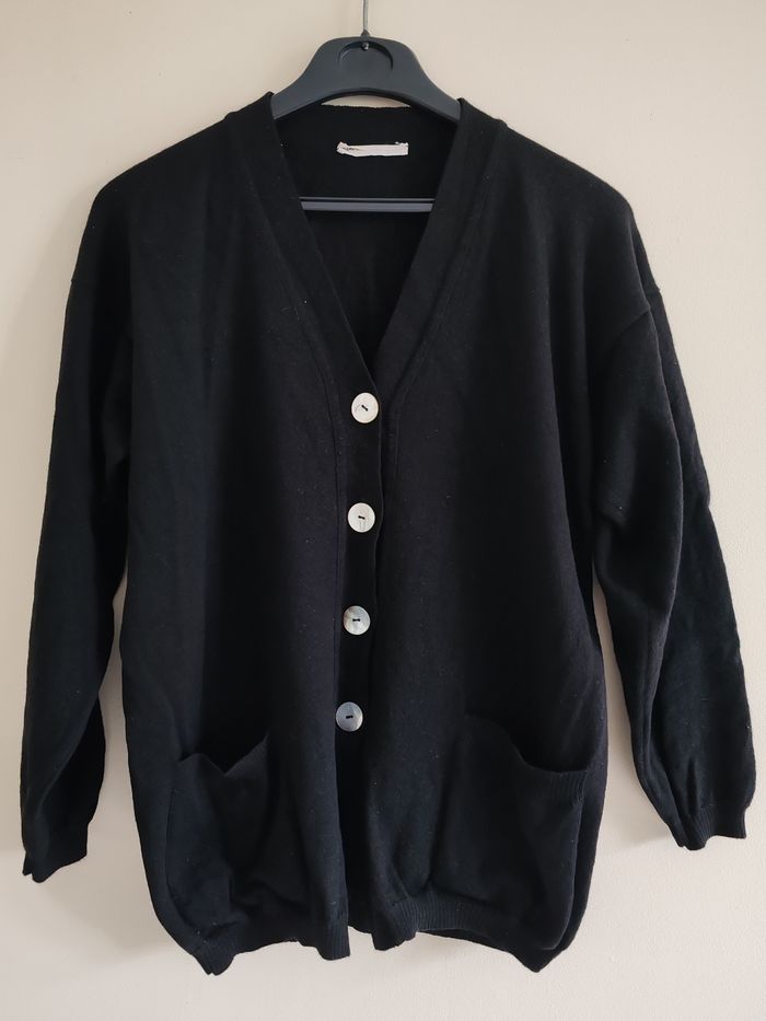 Gilet noir à bouton