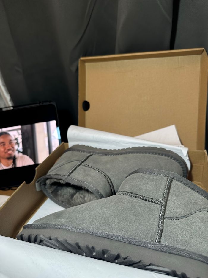 Botte Ugg Classic Ultra Mini - Grise