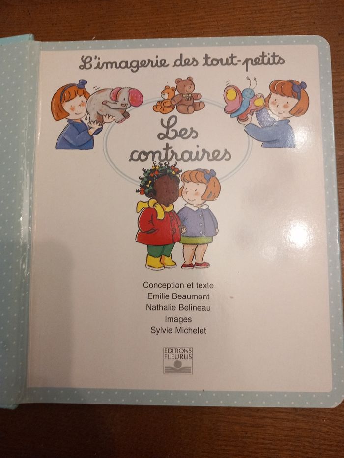 Livre l'imagerie des tout petits les contraires - photo numéro 2