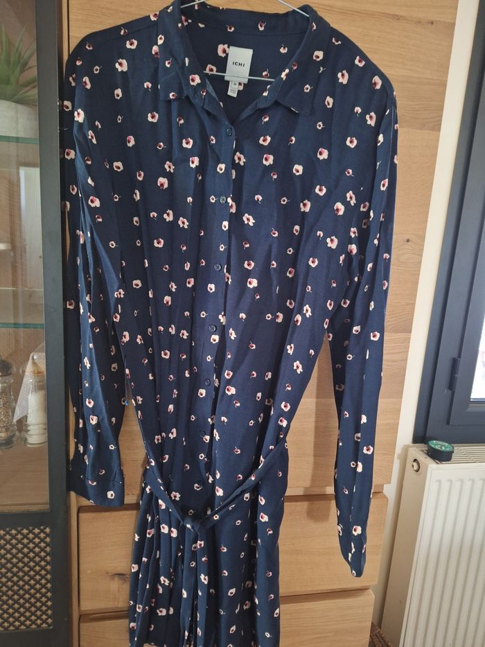 Robe chemise à fleurs