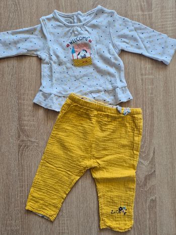 Ensemble tee shirt pantalon 6mois