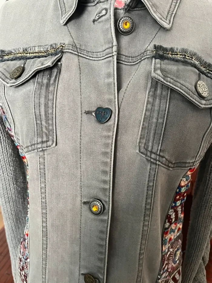 Veste Desigual neuve - photo numéro 4