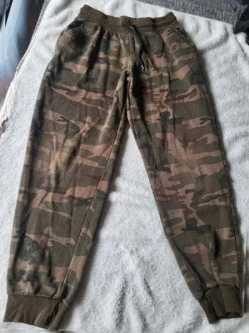 Pantalon jogging militaire taille 11/12 ans