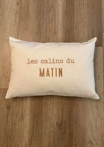 Coussin brodé