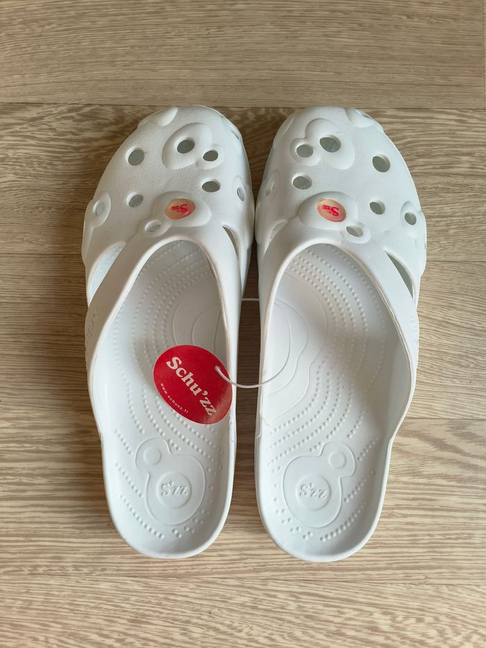 Mules Schu'zz blanches et neuves