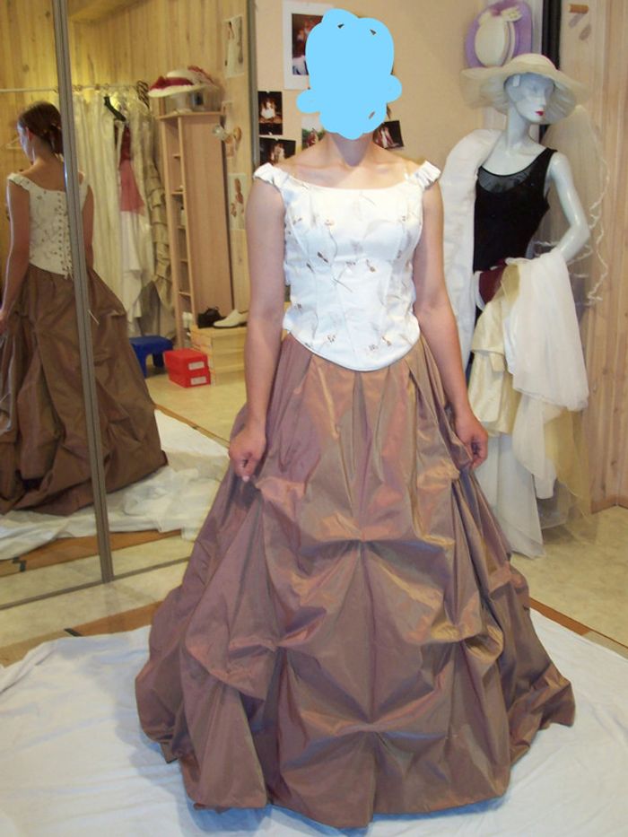 Robe de mariée Taille 40 (jupe et bustier) - photo numéro 7