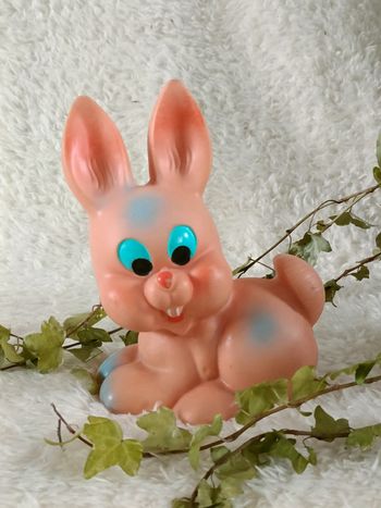 Pouet lapin orange vintage