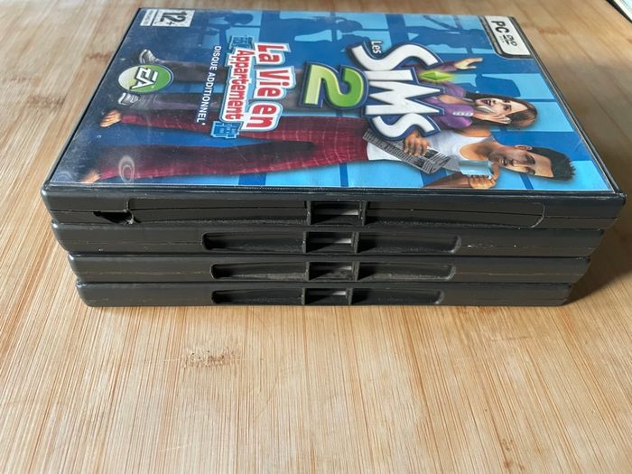 🎮 Lot 4 extensions officielles Les Sims 2 – PC / EA Games - photo numéro 2