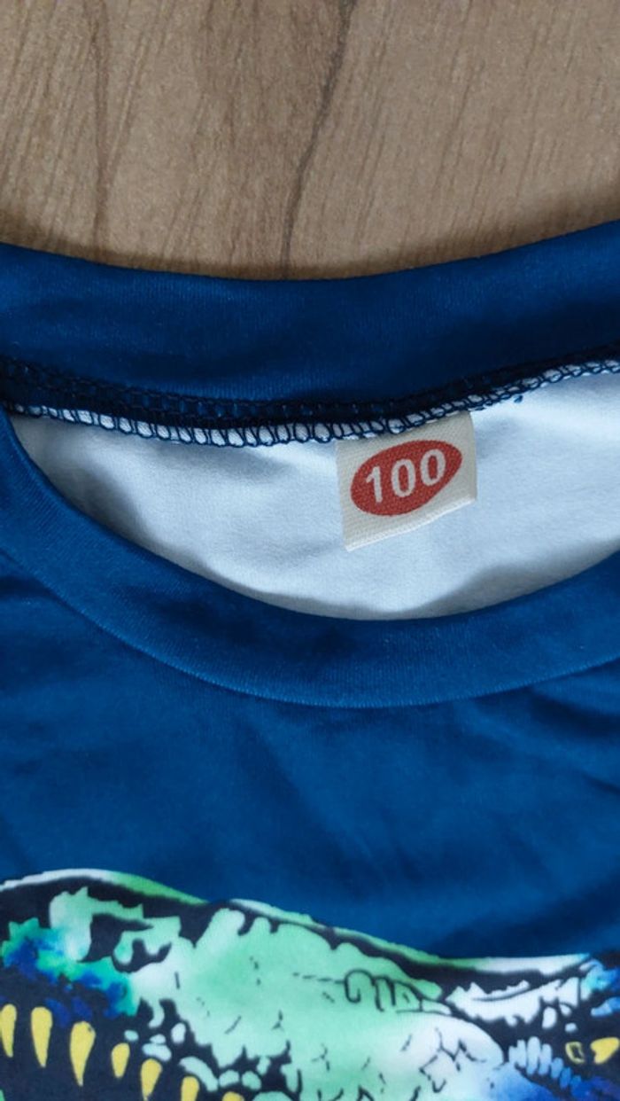 Ensemble short garcon dinosaure taille 3-4 ans neuf - photo numéro 2