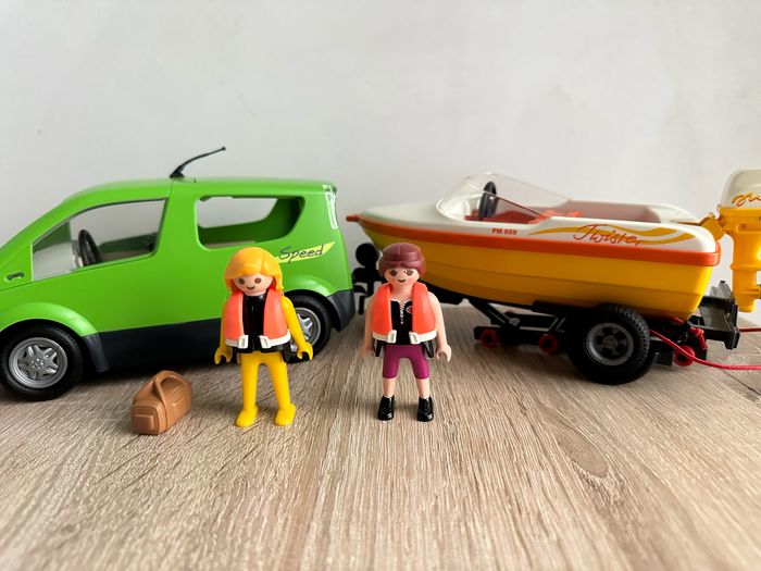 Playmobil voiture de vacance avec remorque bateau - photo numéro 3