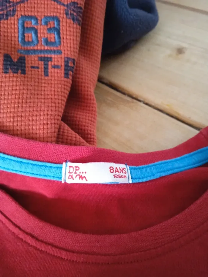 Lot de 3 hauts enfants 8 ans - photo numéro 2