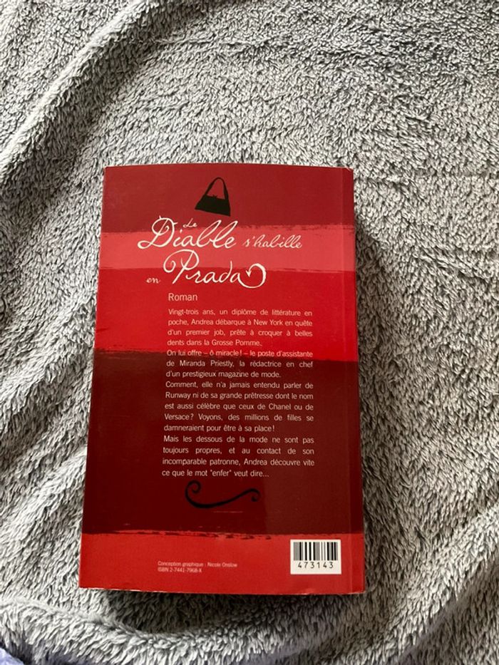 # le diable s’habille en Prada Lauren Weisberger - photo numéro 3