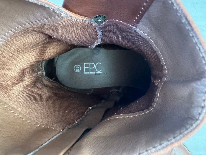 Bottines  FPC pointure 40 - photo numéro 2