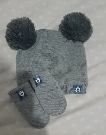 Bonnet avec moufles