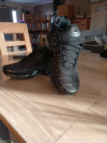 tn nikz noire  homme 42