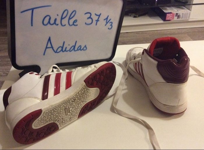 Baskets Adidas blanc, rouge et bordeaux - photo numéro 3