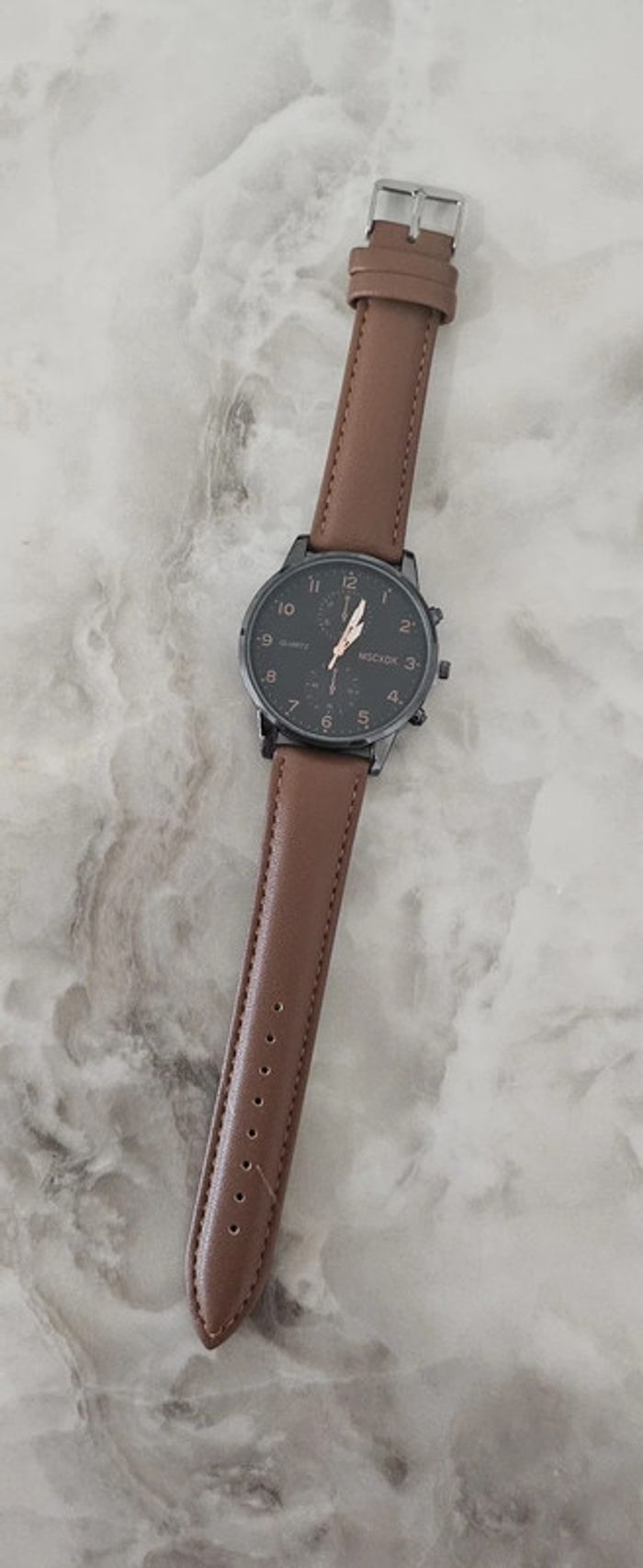 Montre pour hommes - photo numéro 2