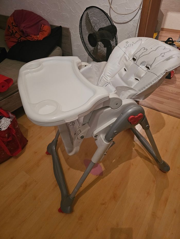 Chaise haute avec réducteur - photo numéro 2