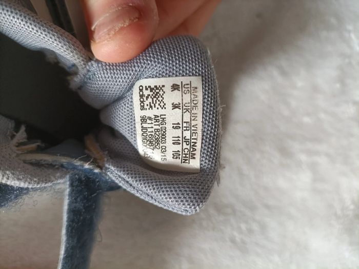 Baskets Adidas bleu marine – Taille 19 - photo numéro 4