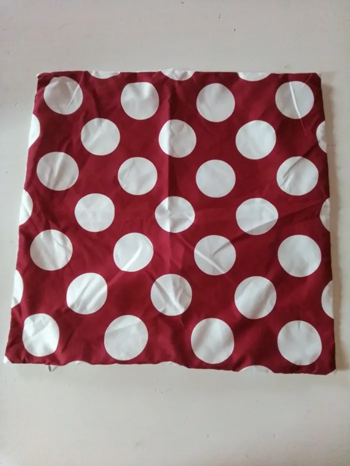 Lot de 8 taies coussin 45x45 géométrique bordeaux - photo numéro 6