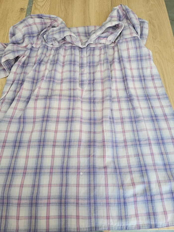 blouse / chemisier carreau violet
Taille 48 - femme - photo numéro 8