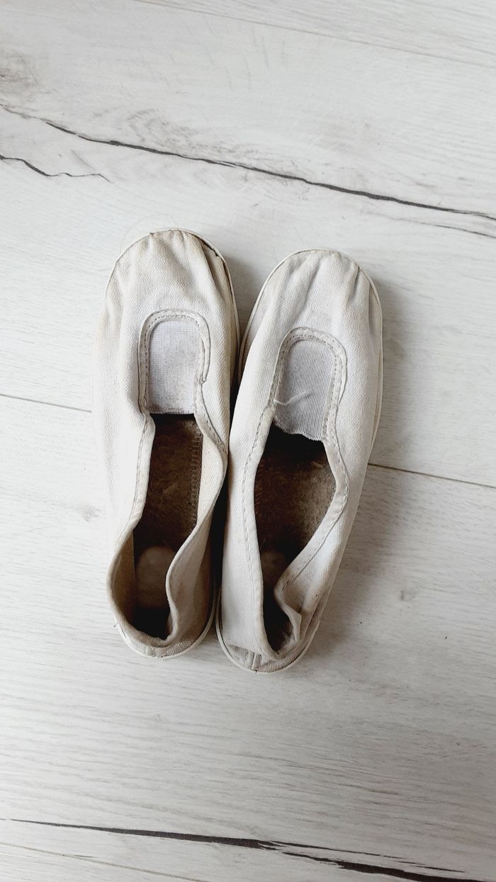 Chaussures chaussons Domyos de gymnastique sport danse pointure 30 - photo numéro 2