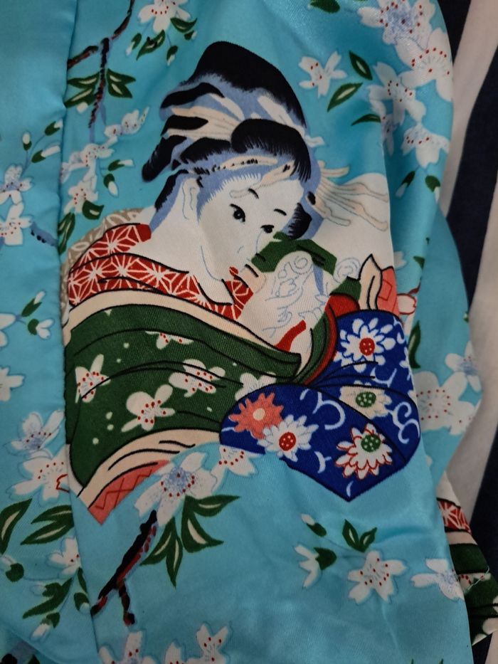 Comino femme chinoise longue - photo numéro 2