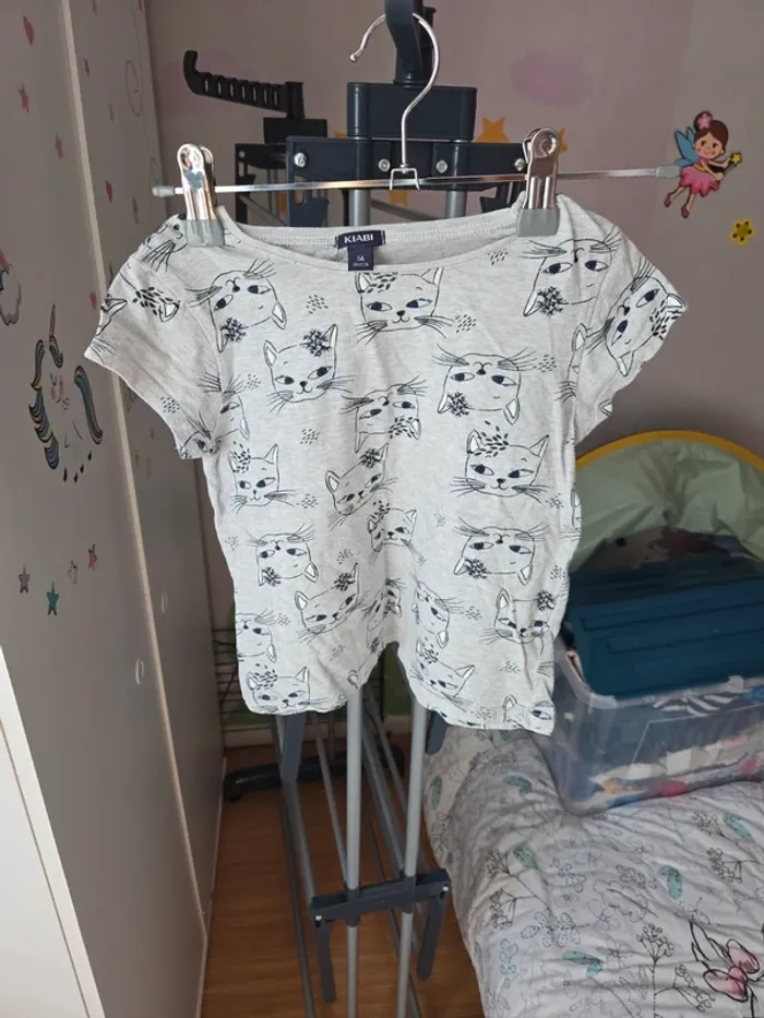Tee shirt taille 5 ans - photo numéro 2