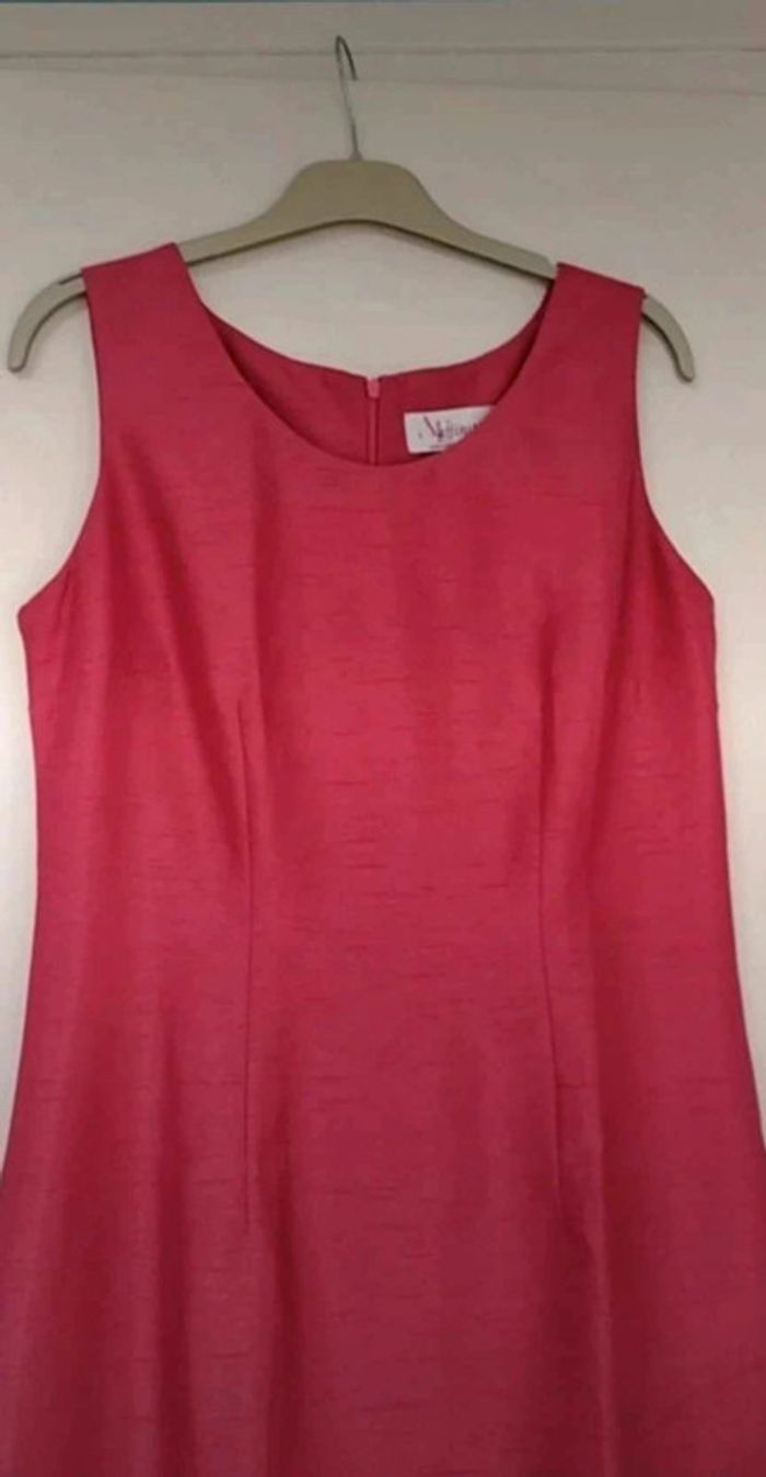 Robe sans manche framboise