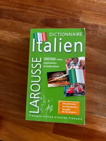 Dictionnaire Larousse italien