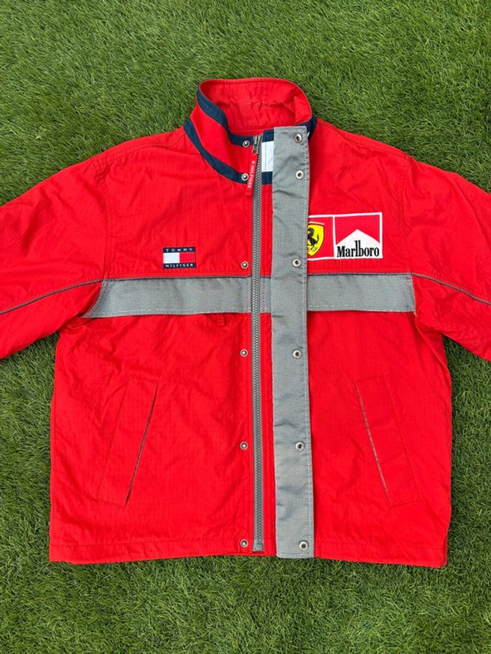 Veste Hilfiger x Ferrari x Marlboro - photo numéro 11