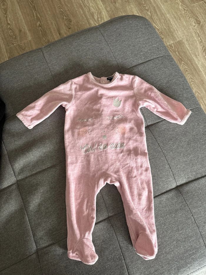 Pyjama 9 mois fille rose et gris kiabi très bon état - photo numéro 3