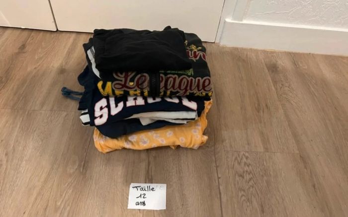 Lot de vêtement (9 vêtements)
