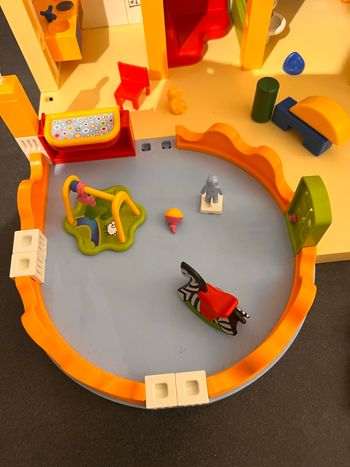 Crèche garderie playmobil