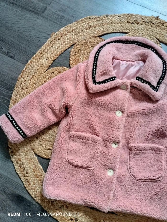 🦋 Magnifique manteau moumoute rose poudré col bateau 4 ans Boutique Parisienne - photo numéro 2
