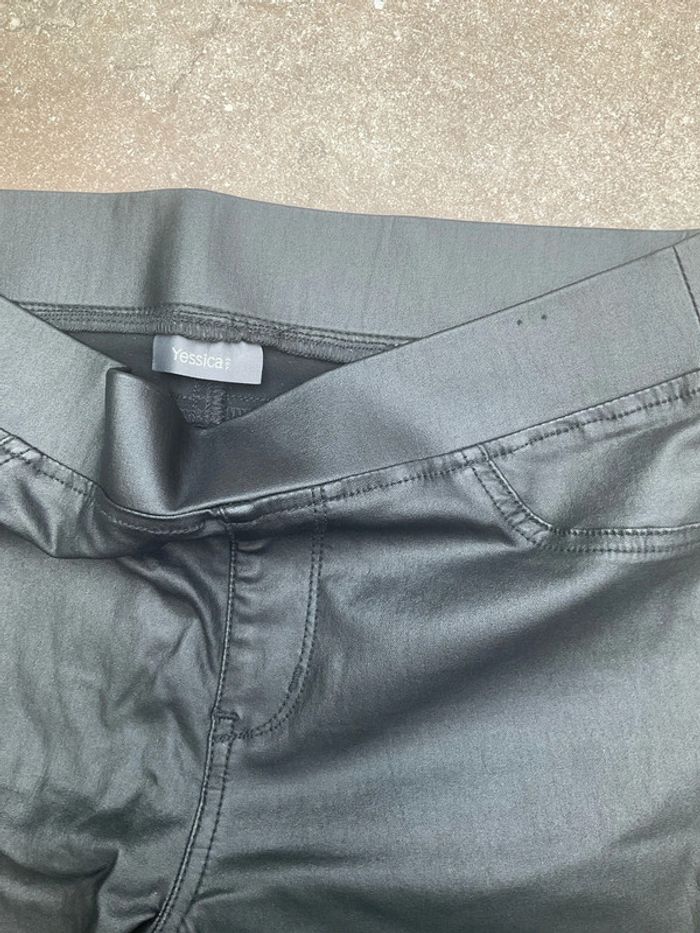 Pantalon effet cuir noir neuf T 40 (n°54) - photo numéro 3