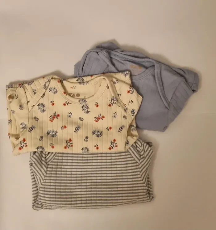 Lot de 3 bodies - 12 mois - Fille - photo numéro 2