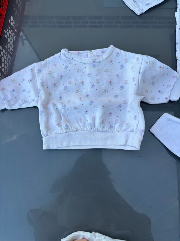 Lot vêtements 1 mois - photo numéro 6