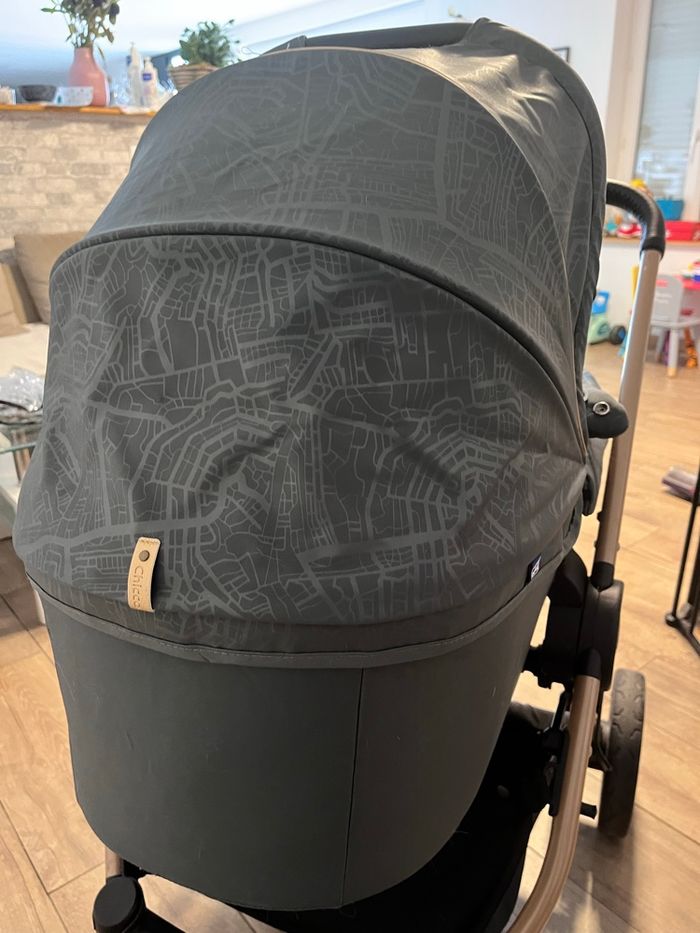 Poussette - photo numéro 3