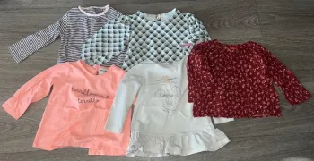 Maillots manches longues taille 12 mois