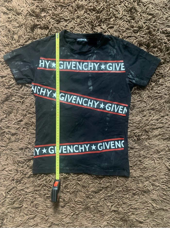TEE shirt givenchy enfant taille 6 - photo numéro 2
