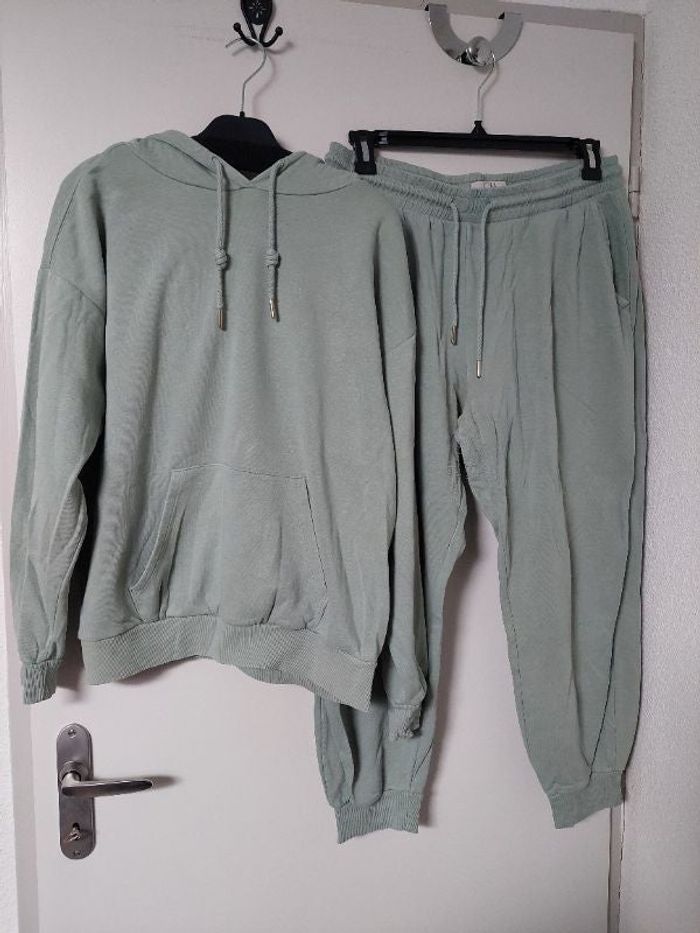 Survêtement CKH Clockhouse C&A taille XL