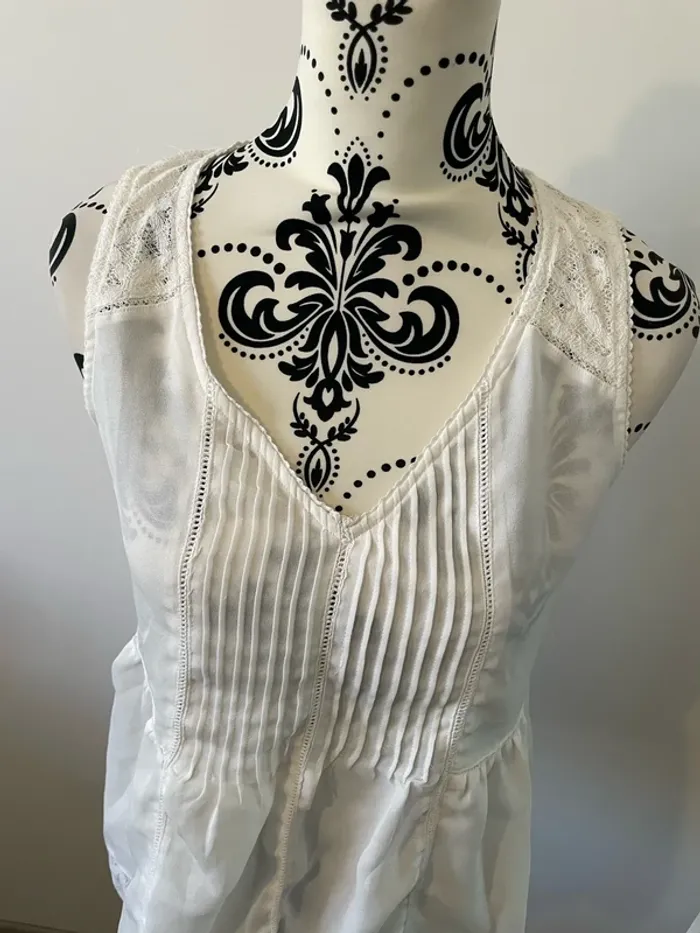 Blouse top débardeur H&M taille 36 blanc dentelle chic - photo numéro 2