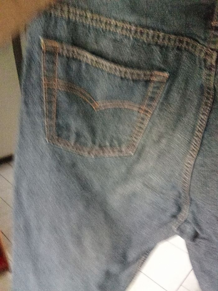 Jeans Levi's strass taille 46 très jolie Jean  0 des faux - photo numéro 8