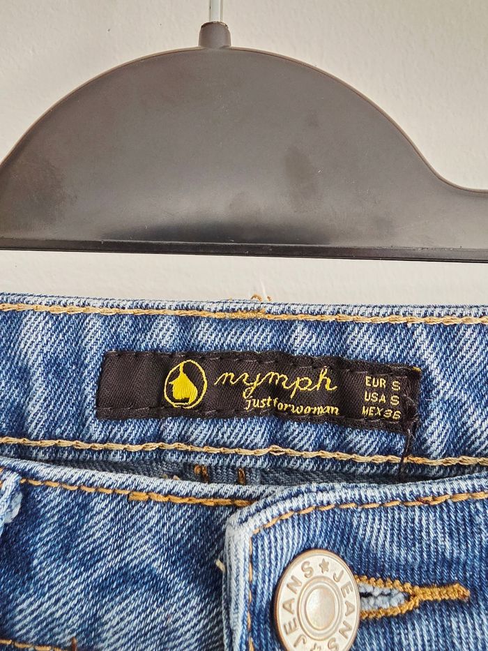 Jeans boyfriend brodé de fleurs - photo numéro 4