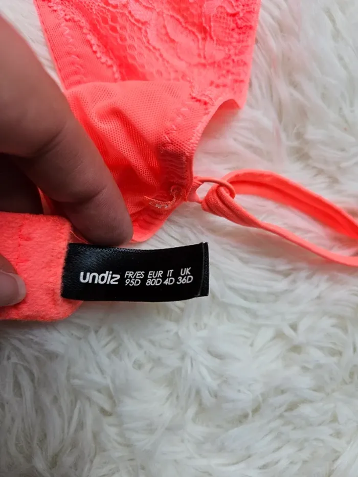 Soutien gorge undiz 95D - photo numéro 2