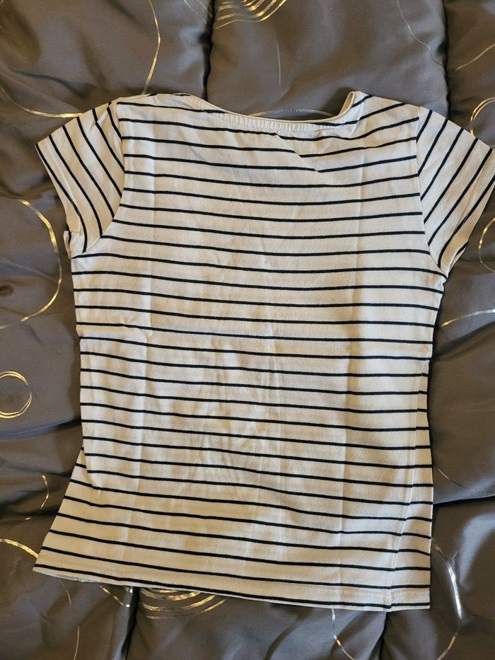 Tee-shirt fille 8 ans - photo numéro 2