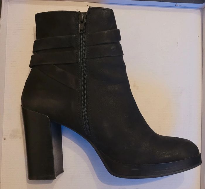 Bottines à talon p.40 - photo numéro 2