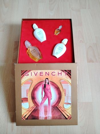 Coffret Amarige de Givenchy neuf